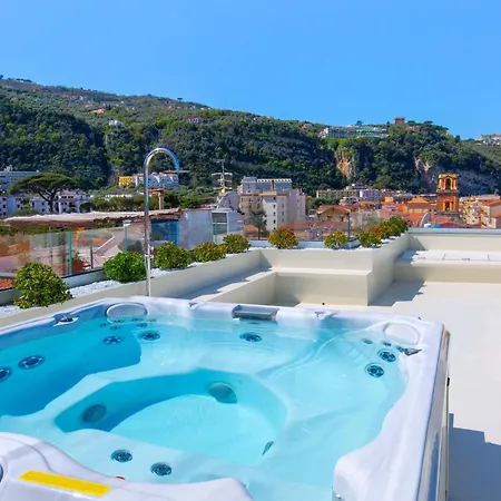 - The Square Penthouse Feriehus *