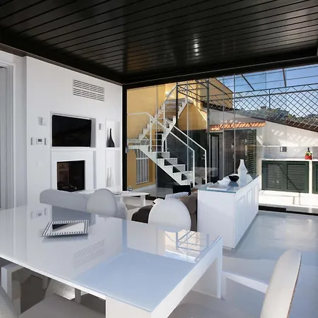 - The Square Penthouse Feriehus Sorrento