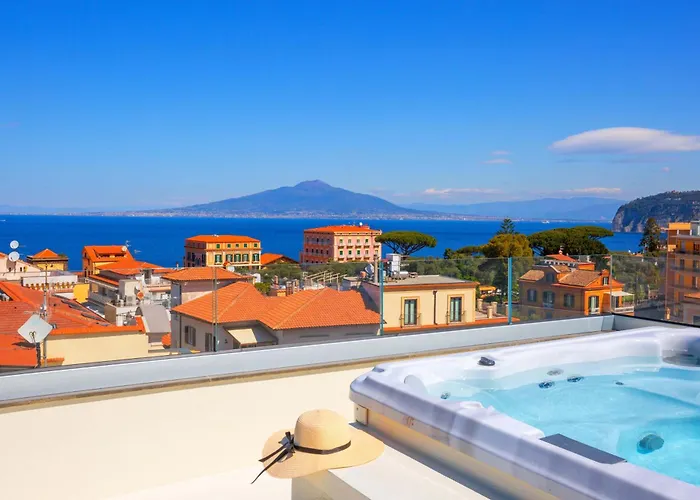 - The Square Penthouse Σπίτι διακοπών *