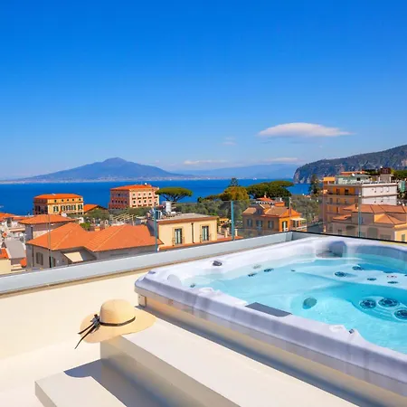 Prázdninový dům - The Square Penthouse Sorrento