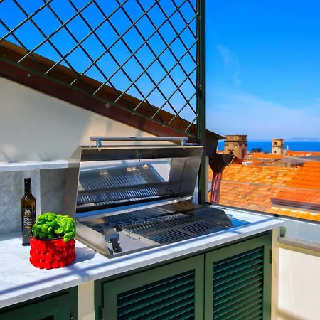 Hébergement de vacances - The Square Penthouse *
