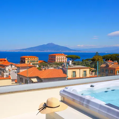 - The Square Penthouse Hébergement de vacances *
