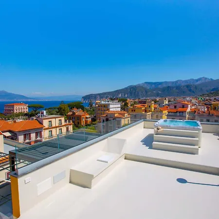 - The Square Penthouse Hébergement de vacances Sorrente