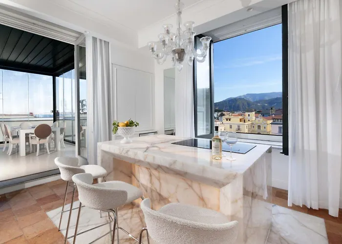 別荘 - The Square Penthouse *