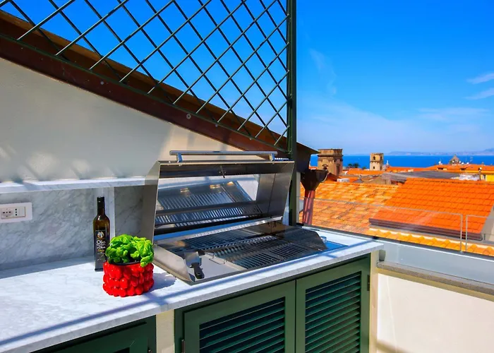 Holiday home - The Square Penthouse *