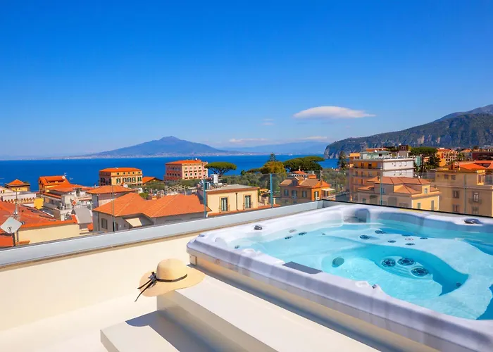 Holiday home - The Square Penthouse Sorrento