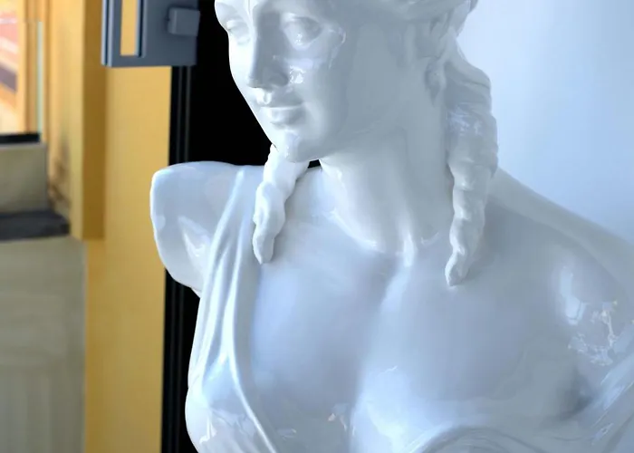 別荘 - The Square Penthouse