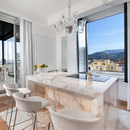 Hébergement de vacances - The Square Penthouse *